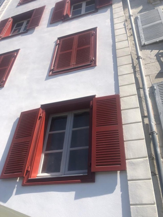 Ravalement de façade en plein coeur de Bayonne par les équipes de Décap'Eco Sud Ouest Ravalement de façade en plein coeur de Bayonne par les équipes de Décap'Eco Sud Ouest