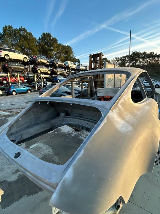 Décapage par aérogommage d’une Porsche 911 RS à Labenne – Décap’Eco Sud-Ouest Décapage par aérogommage d’une Porsche 911 RS à Labenne – Décap’Eco Sud-Ouest